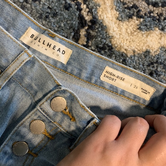 Bullhead Jean Shorts - Picture 3 of 3